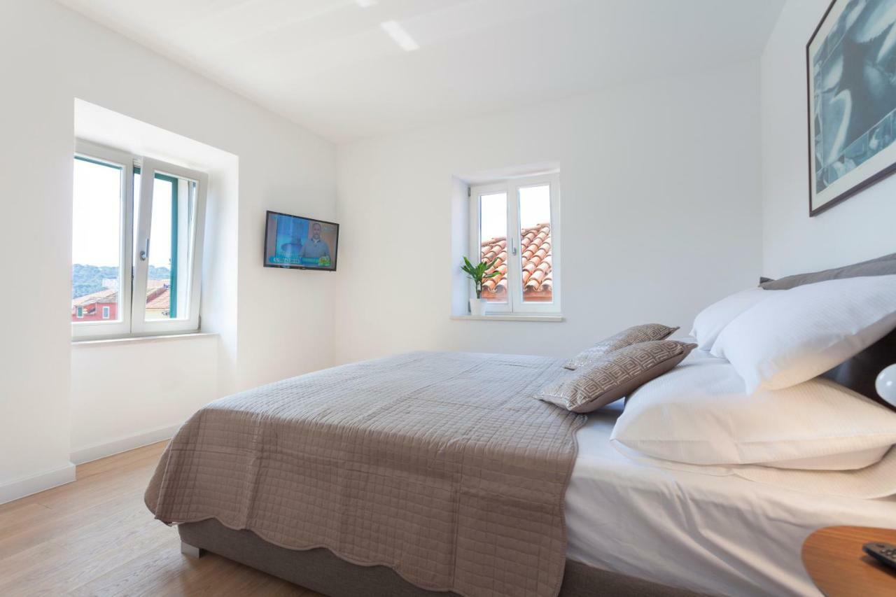 The Square Makarska, Lux App In The Heart Of The City Exterior photo