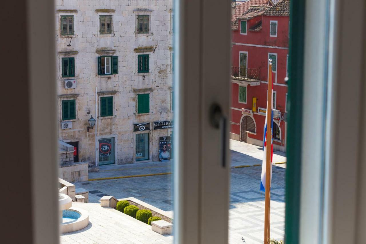 The Square Makarska, Lux App In The Heart Of The City Exterior photo